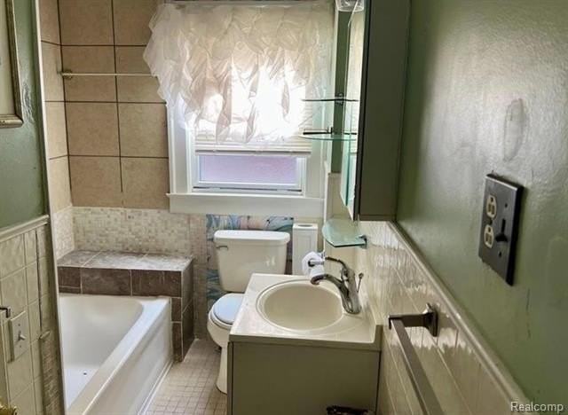 1441 Lawrence St - Photo 4 of 9