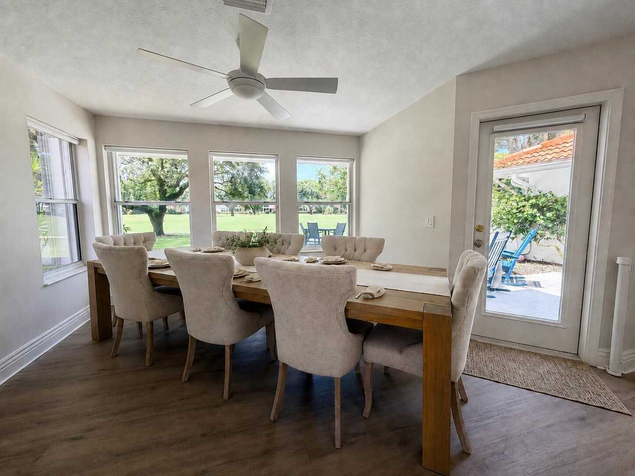 2295 Nw 53rd St - Photo 3 of 29