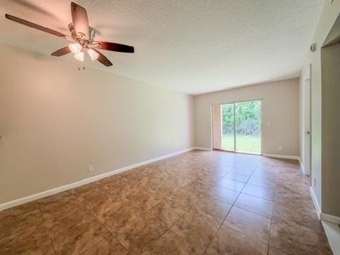 2109 Se 3rd St #B - Photo 3 of 19