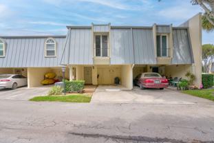 390 Golfview Rd #B - Photo 1 of 1