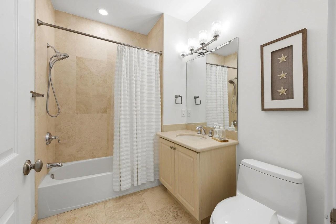 1812 Ne 26th Ave - Photo 5 of 19