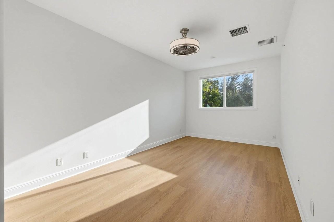 1812 Ne 26th Ave - Photo 7 of 19