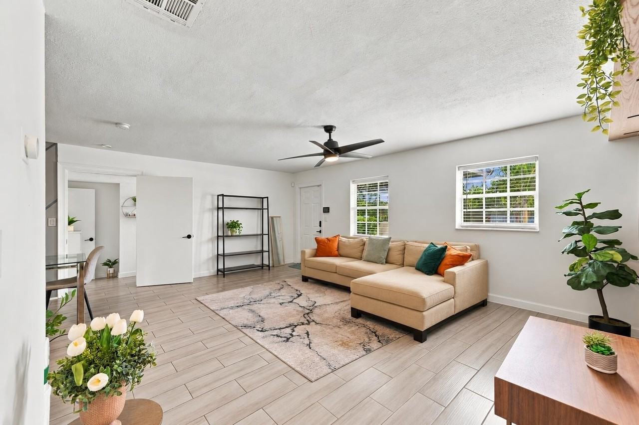 2775 Ne 16th Ave - Photo 5 of 47