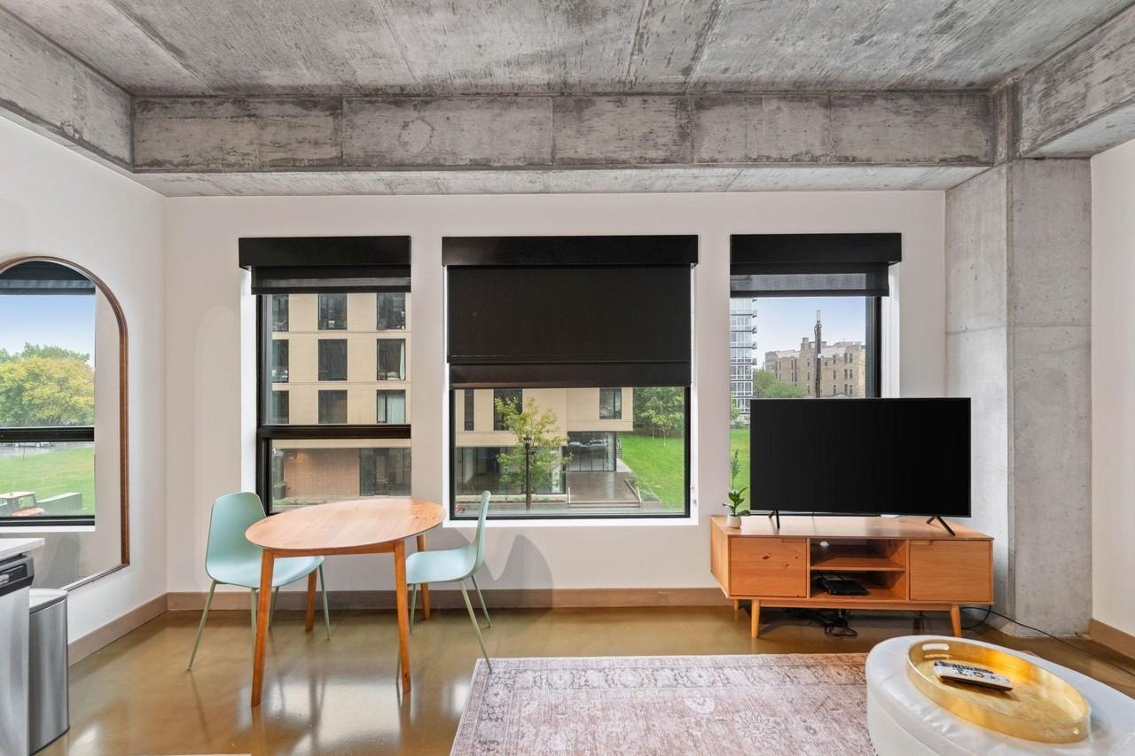 728 3rd St N #201 - Photo 4 of 50