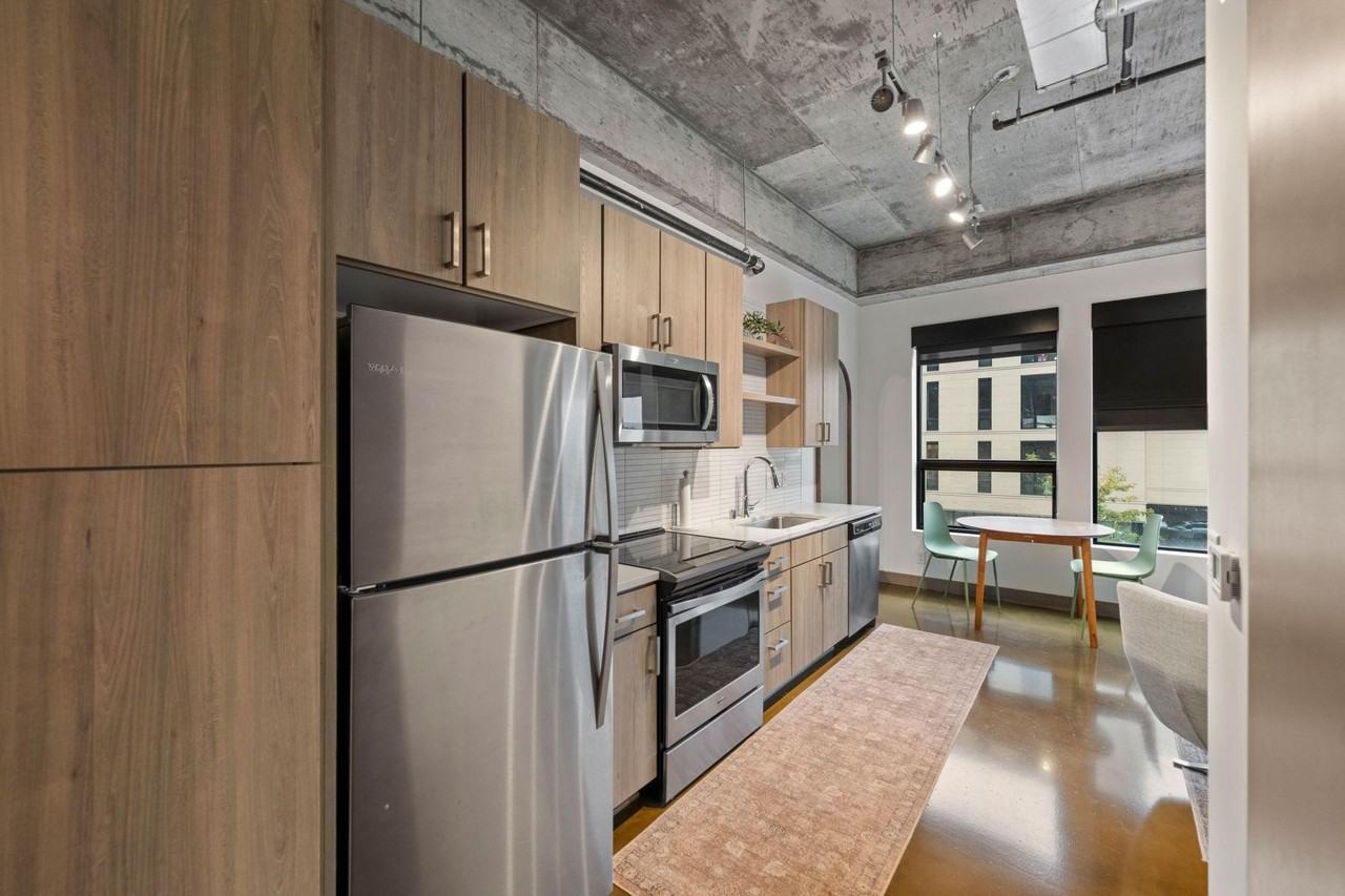 728 3rd St N #201 - Photo 7 of 50