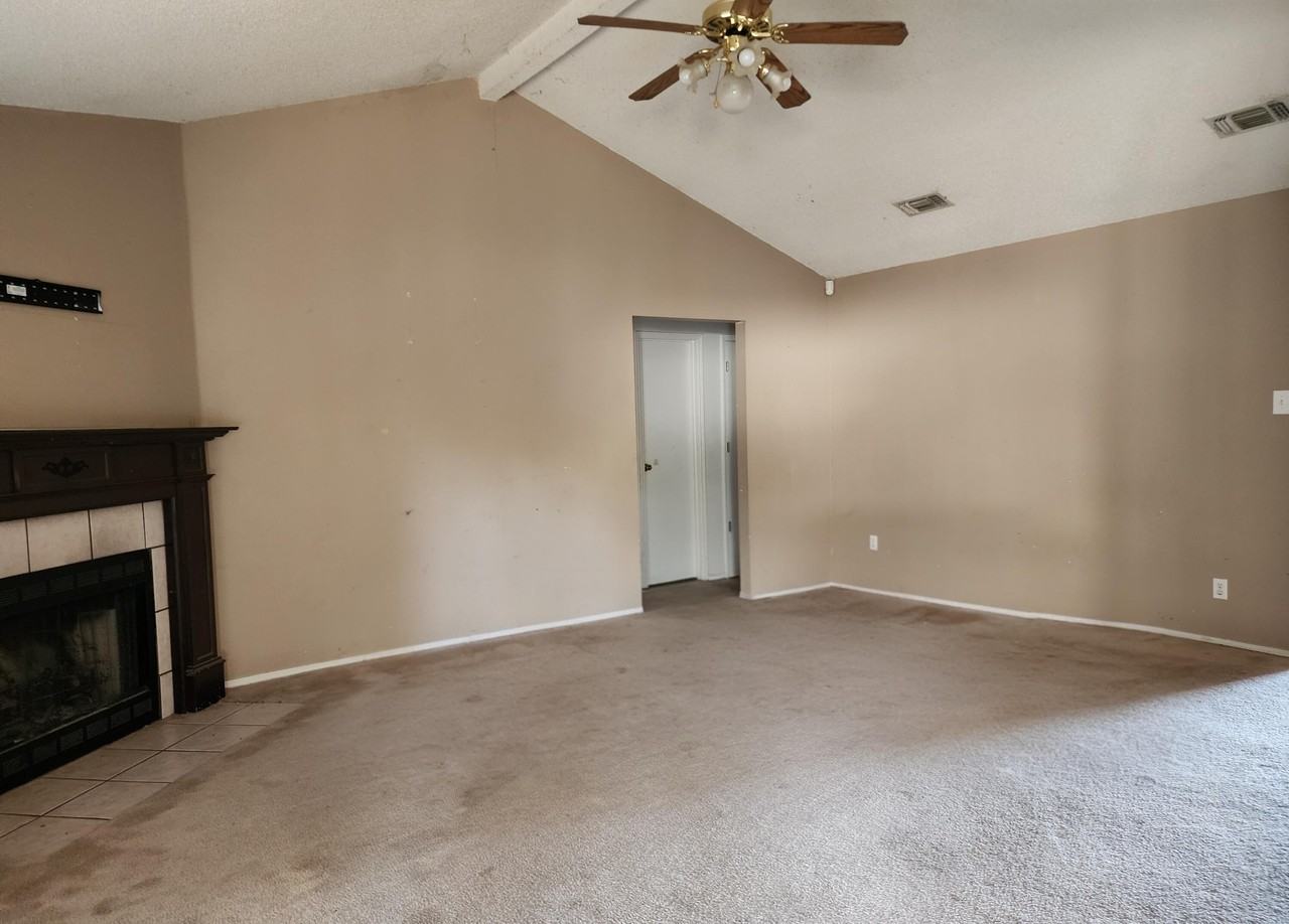 1224 June Ln - Photo 3 of 11