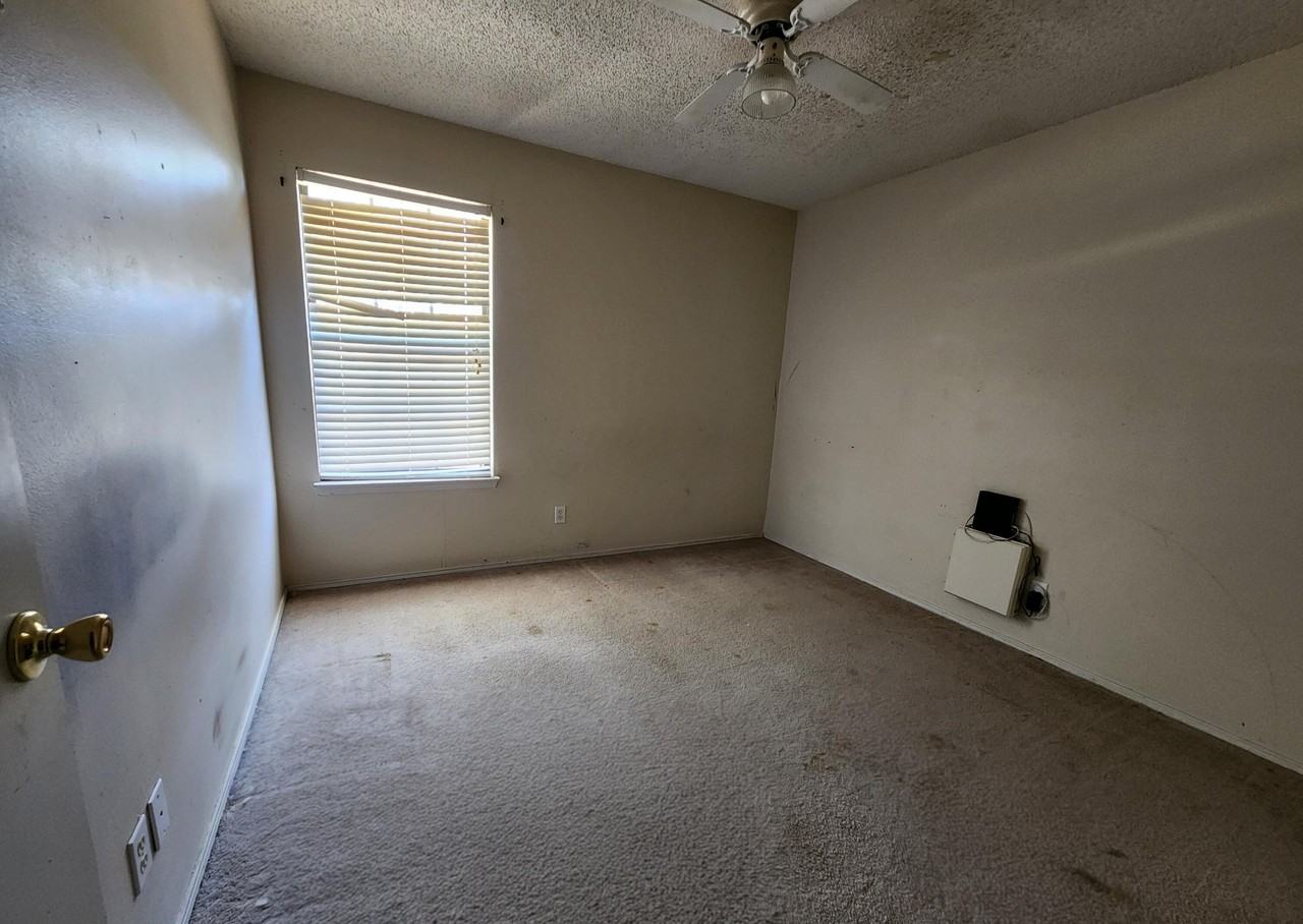 1224 June Ln - Photo 5 of 11