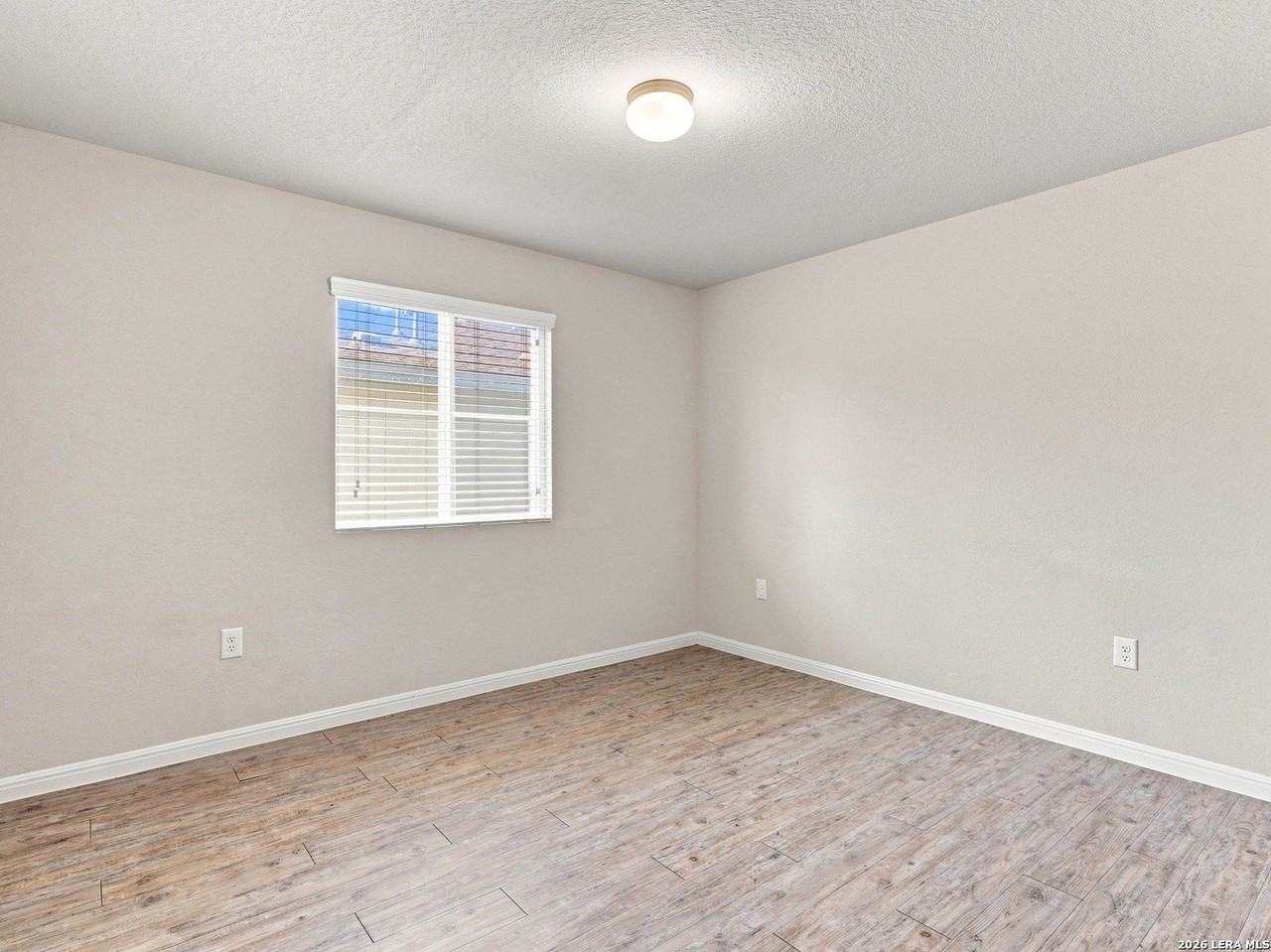 10203 Relic Oaks - Photo 7 of 28