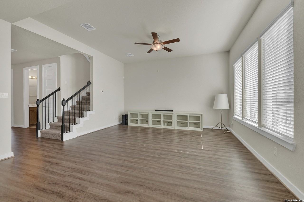 15418 Ivory Hls - Photo 6 of 39