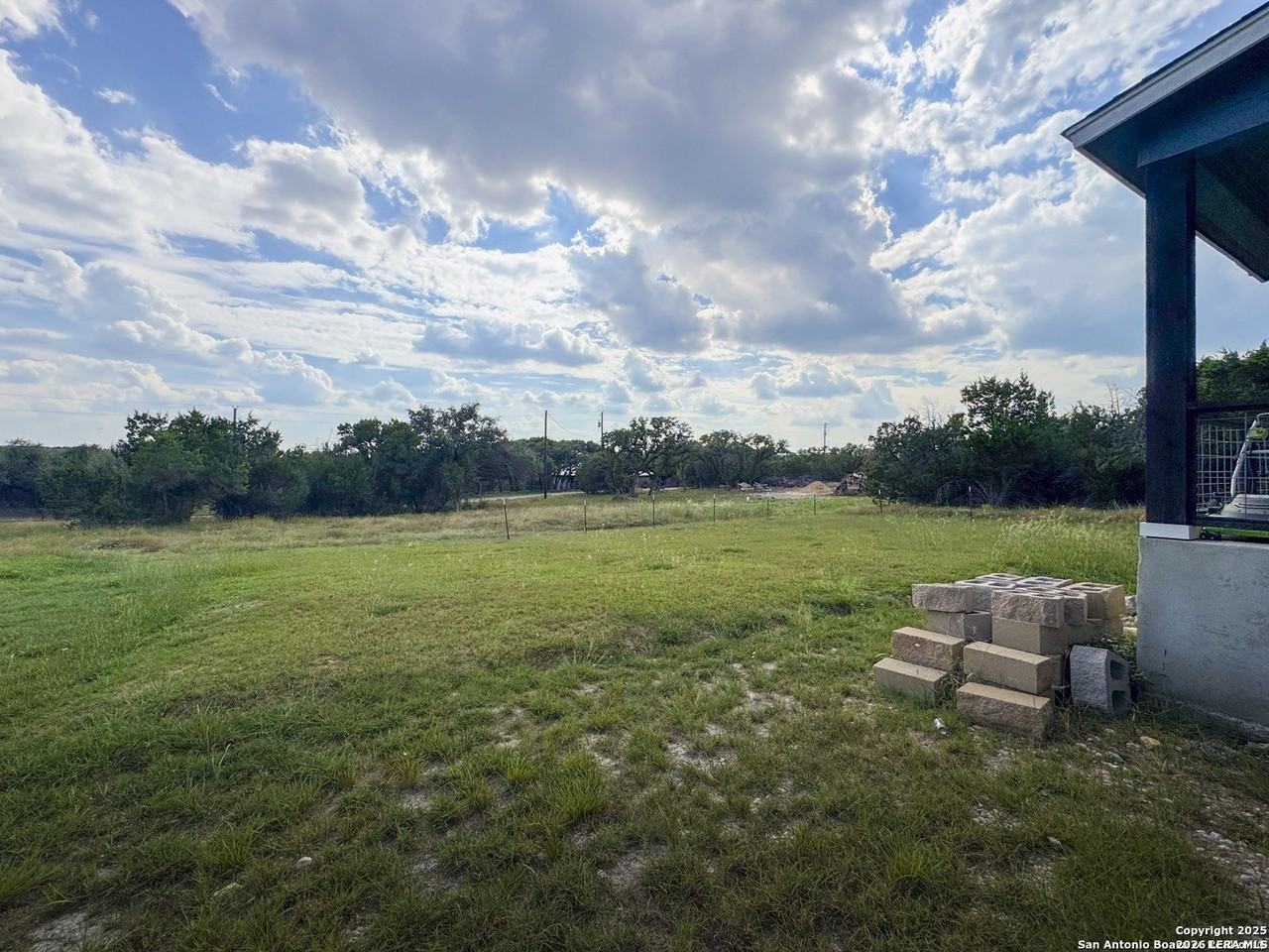 2410 Golf Dr - Photo 4 of 21