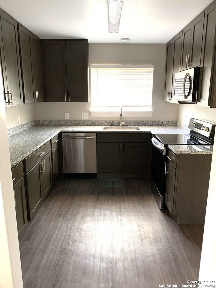 3502 Lura Ln - Photo 5 of 22