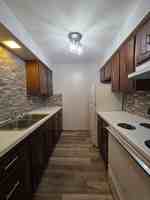 featured image of 2221 Boles St