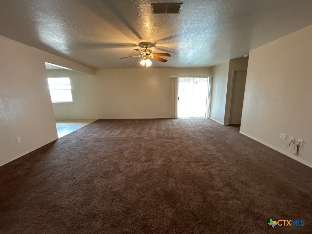 2509 Bigleaf Dr - Photo 2 of 22
