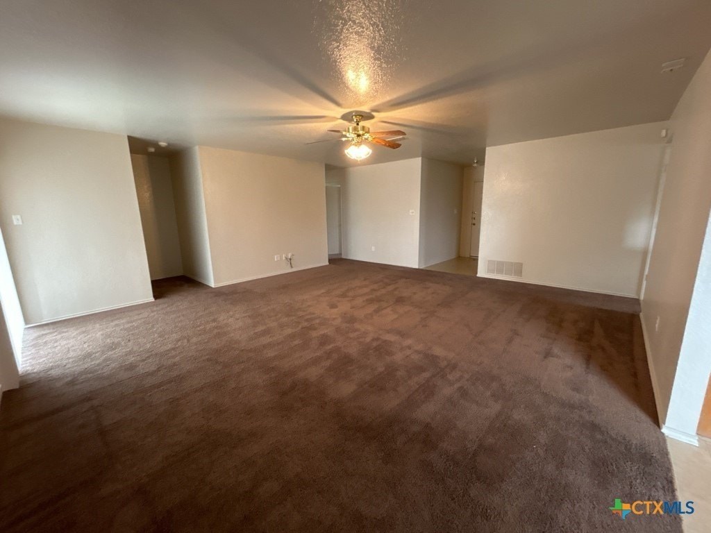 2509 Bigleaf Dr - Photo 4 of 22