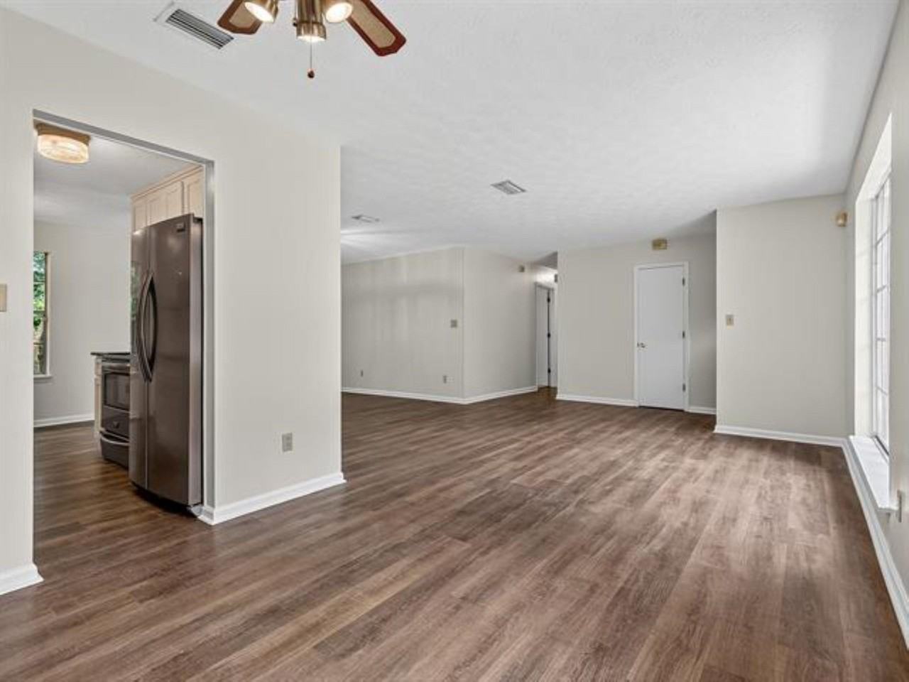 2413 Tree Top Ct - Photo 5 of 40