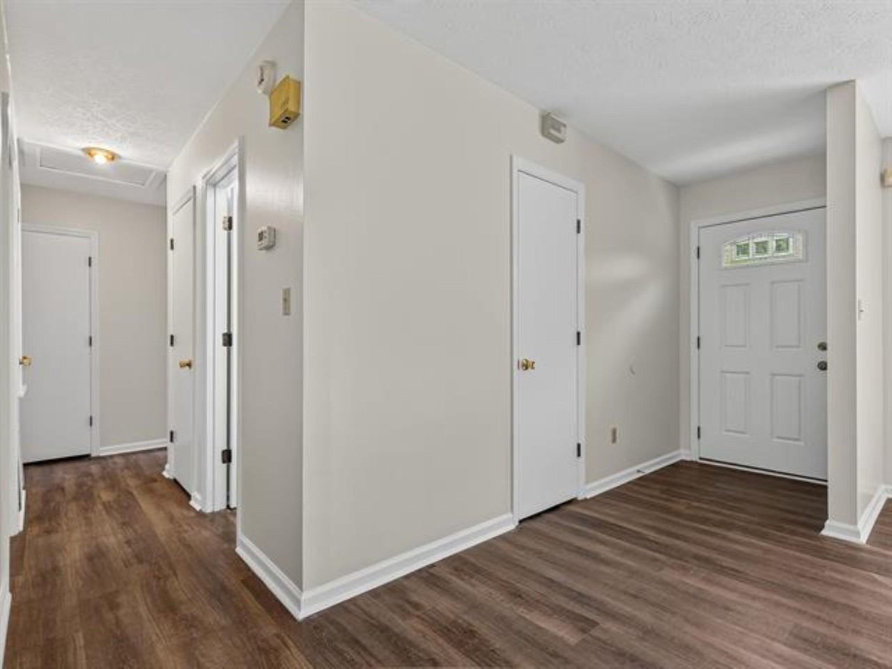 2413 Tree Top Ct - Photo 6 of 40