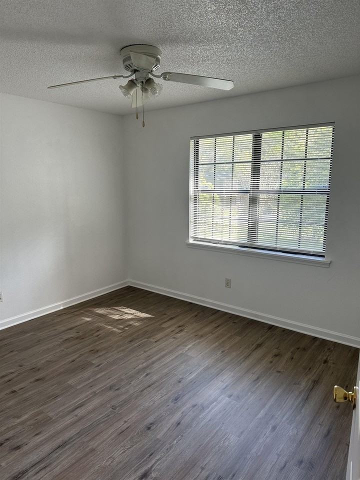 1571 Coombs Dr #2 - Photo 2 of 7