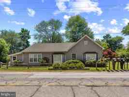 featured image of 1413 Central Ave E