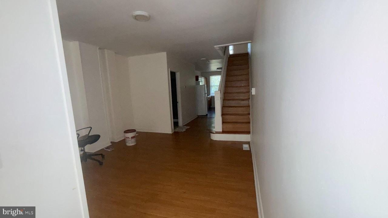 2313 Lauretta Ave - Photo 2 of 30