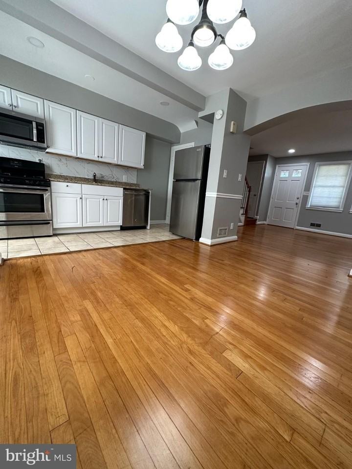8302 Bon Air Rd - Photo 4 of 9
