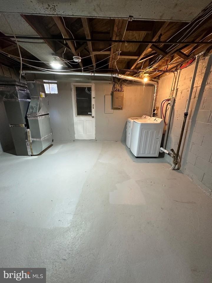 8302 Bon Air Rd - Photo 6 of 9