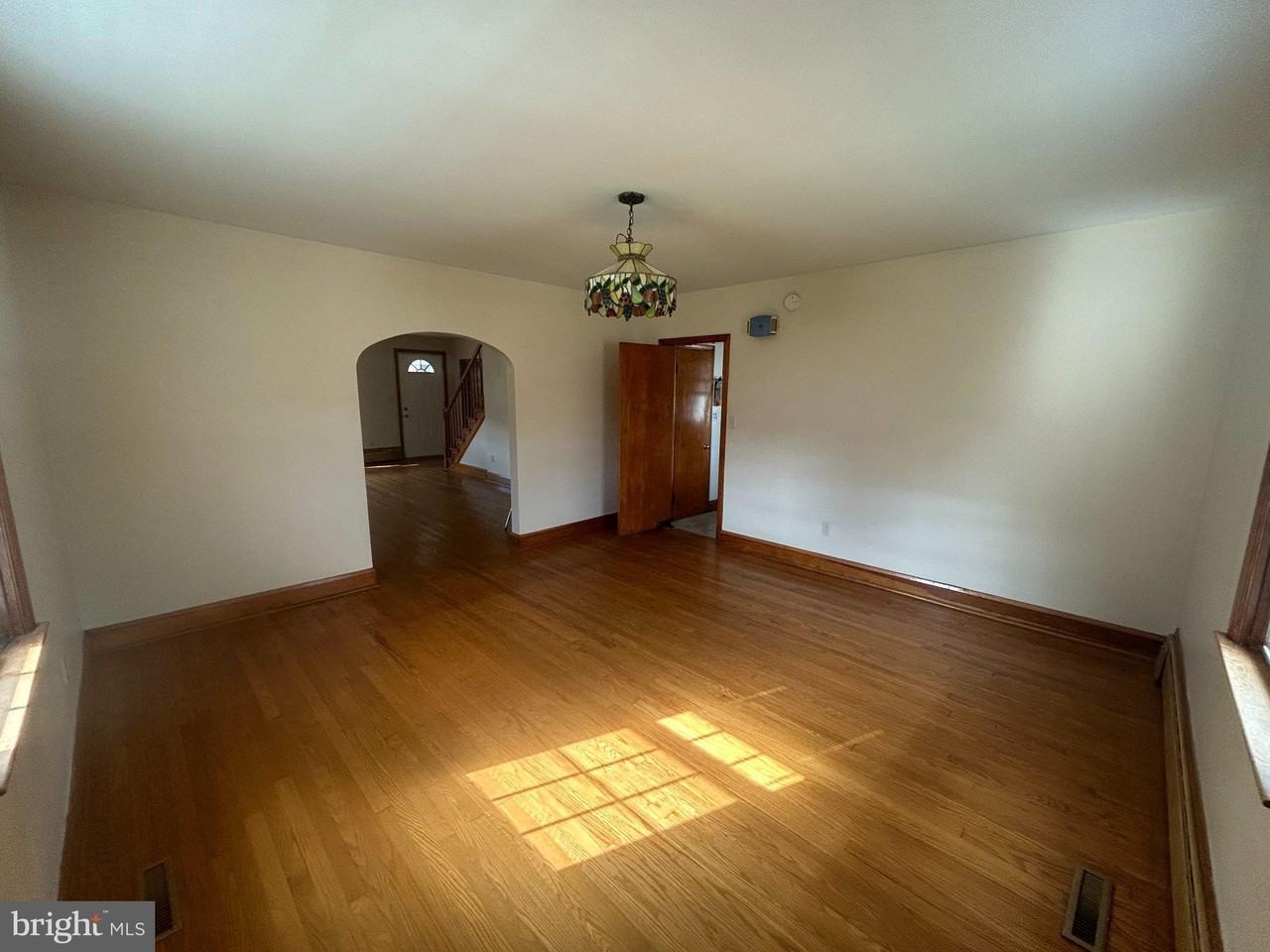 10005 Harford Rd - Photo 7 of 19