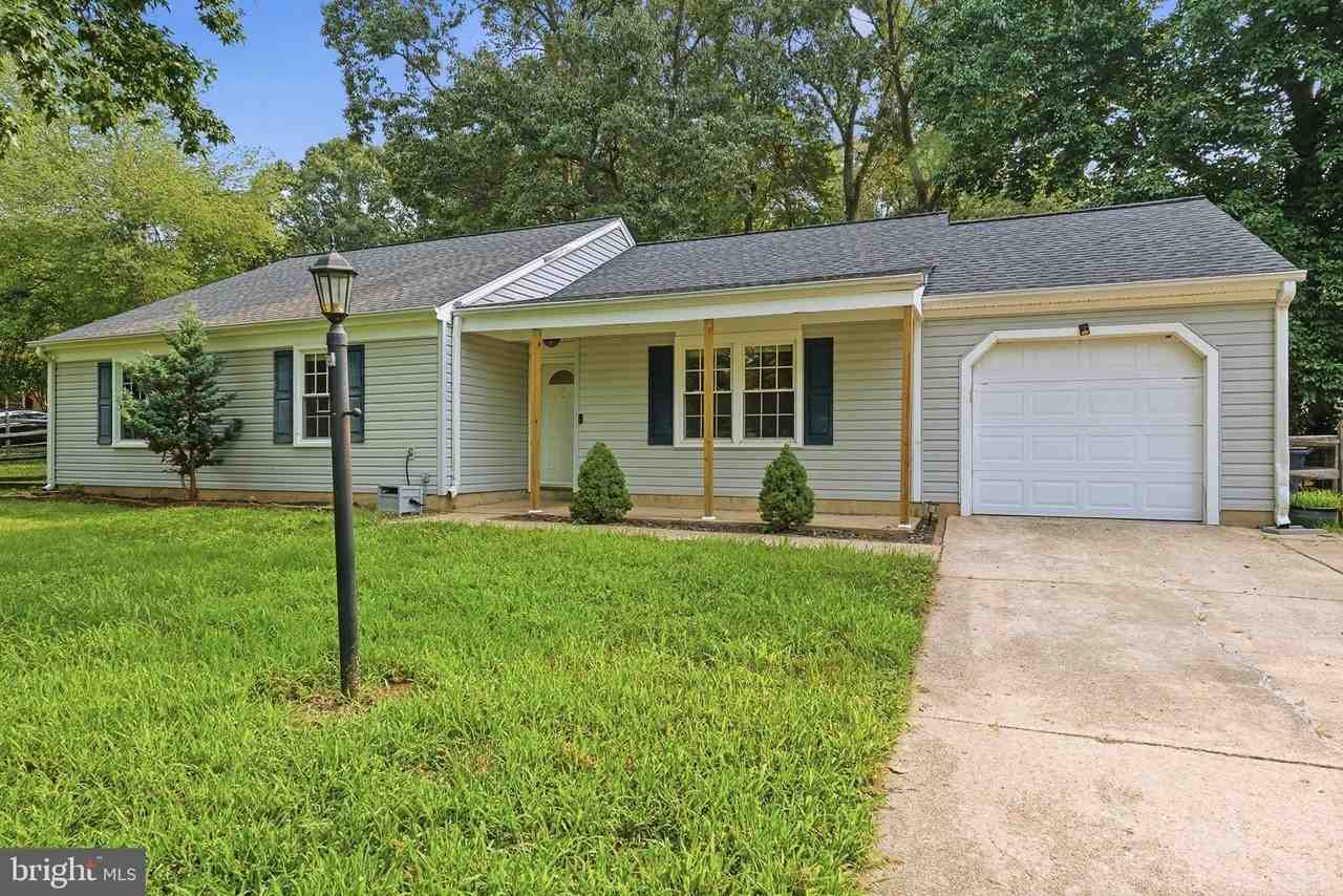 3525 Smoke Tree Ct - Photo 5 of 34