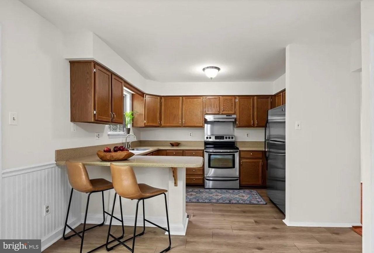 4775 Leyden Way - Photo 5 of 10