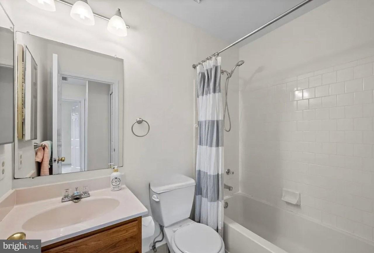 4775 Leyden Way - Photo 7 of 10