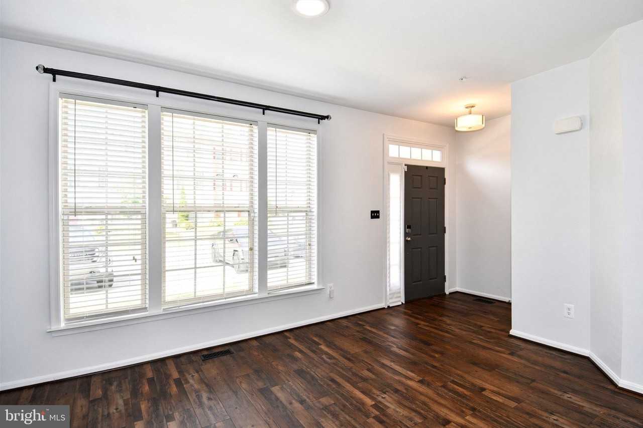 15606 Lady Lauren Ln - Photo 3 of 46