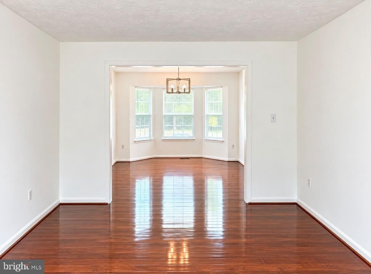 7707 Willow Hill Dr - Photo 2 of 17