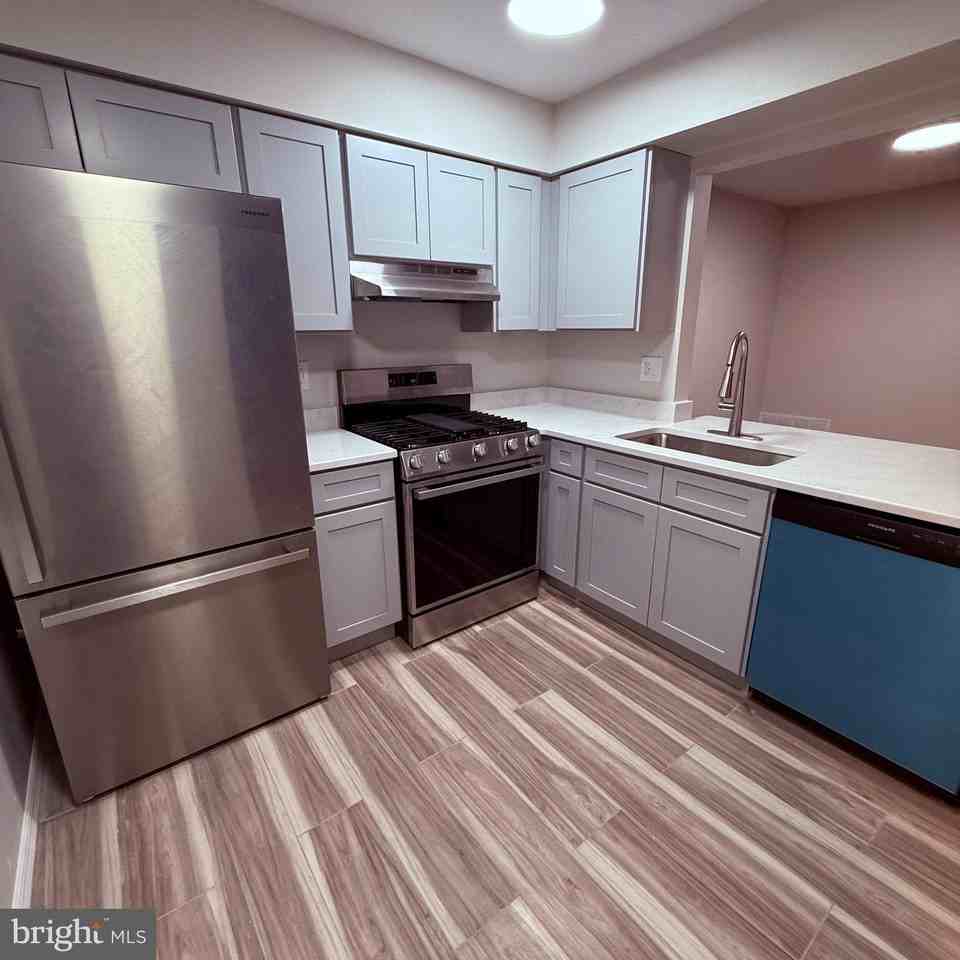 244 Everly Ct - Photo 5 of 14