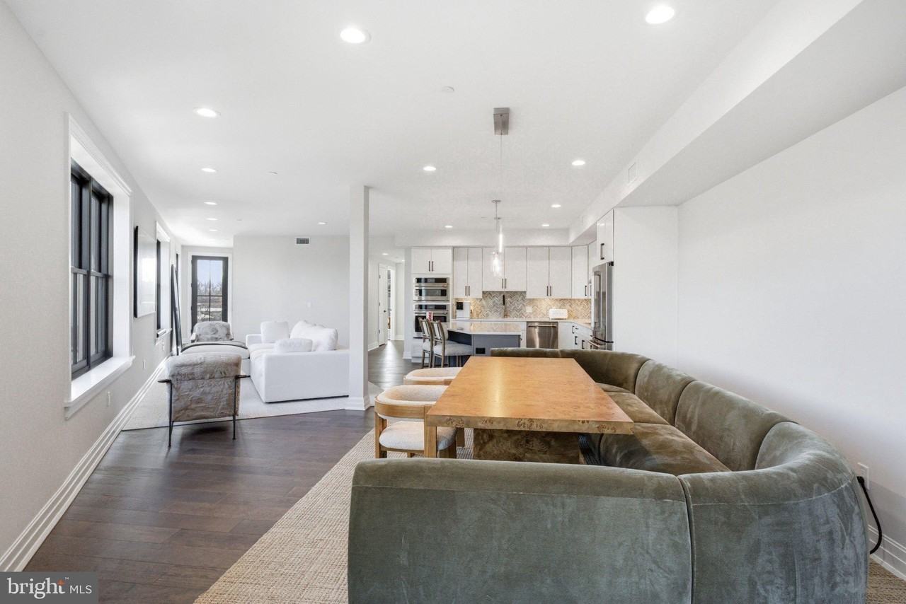 151 Kings Hwy E #A - Photo 5 of 22
