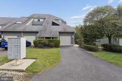 932 Chanticleer - Photo 1 of 1