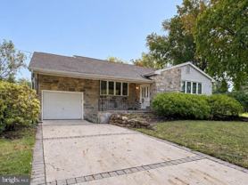 1738 Country Club Dr - Photo 1 of 1