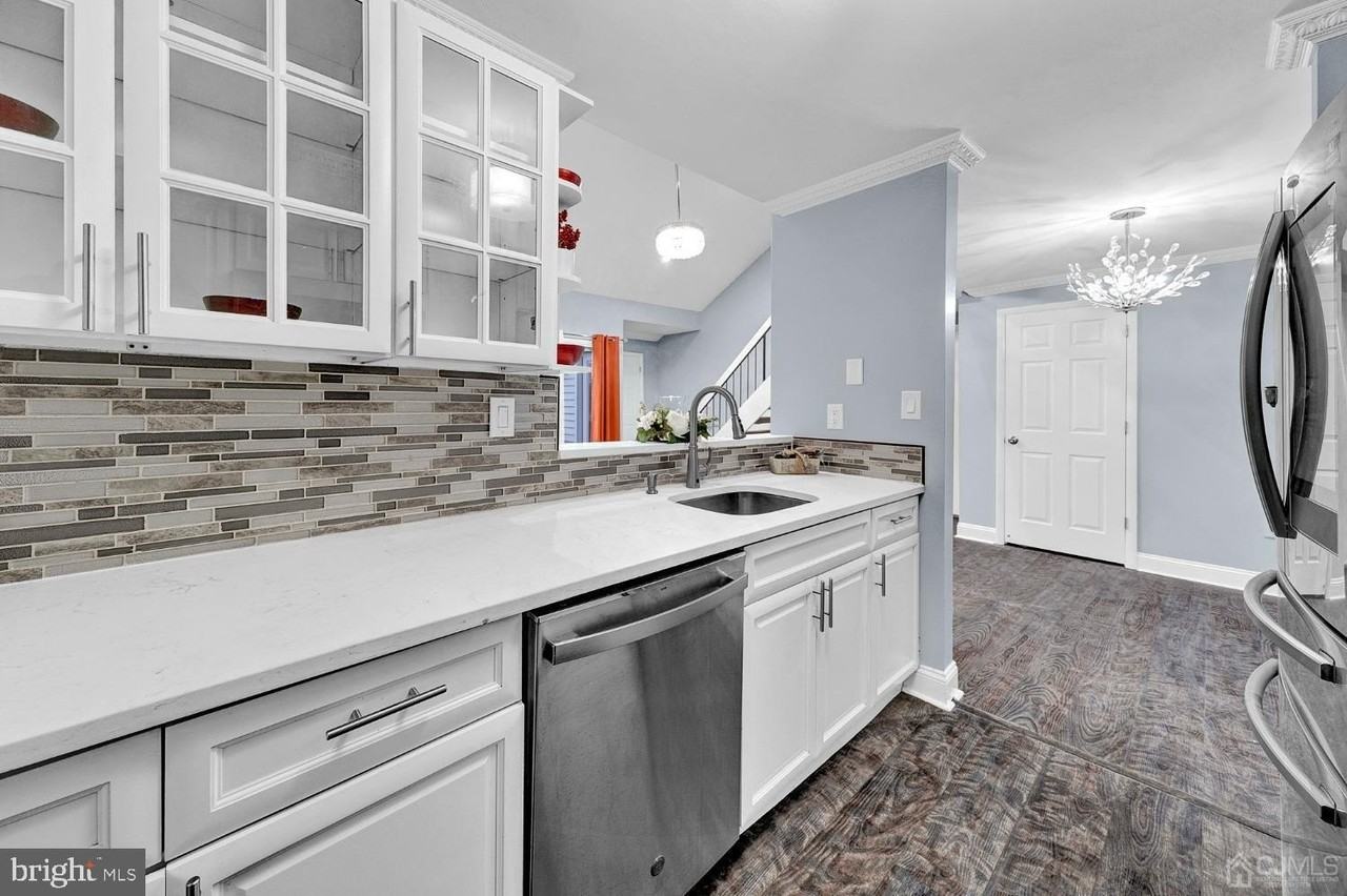 914 Aspen Dr - Photo 5 of 21