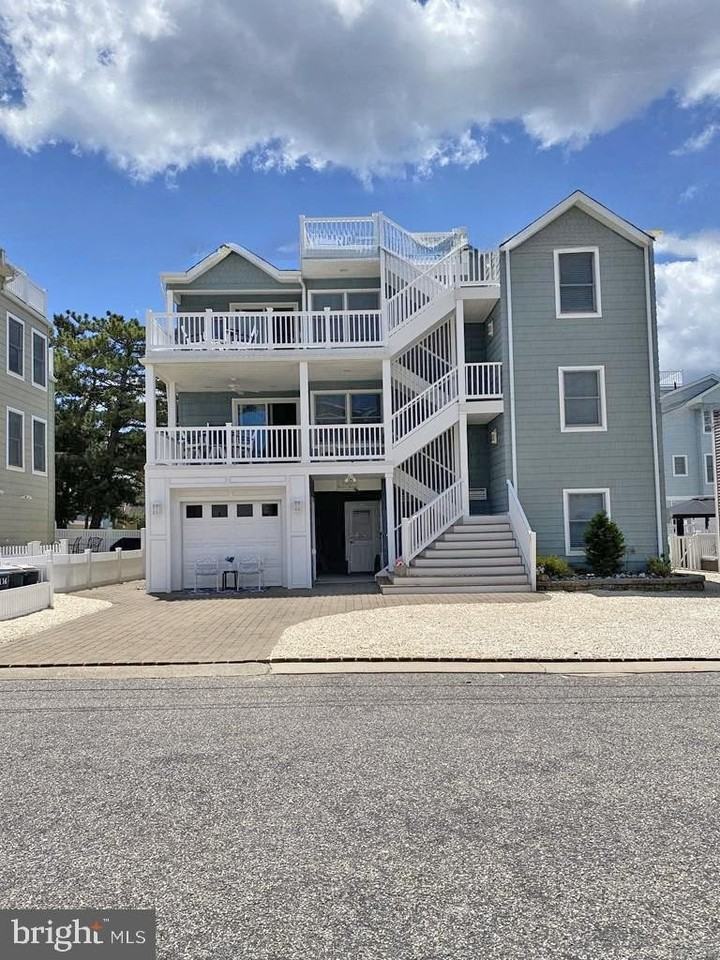 116 E Seabreeze Ave #2ndFL