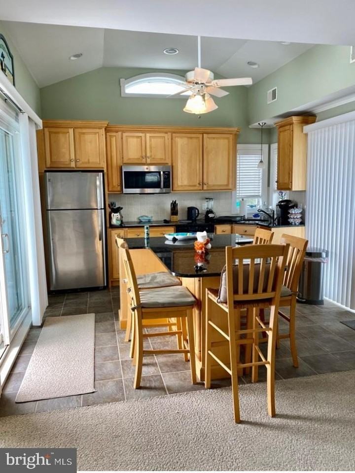 116 E Seabreeze Ave #2ndFL - Photo 4 of 12