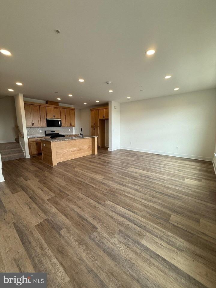 3123 Overlook Dr - Photo 7 of 26