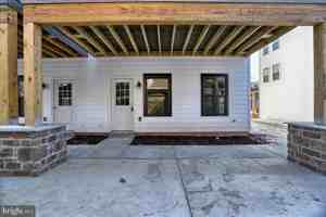 featured image of 118 High Pointe Dr
