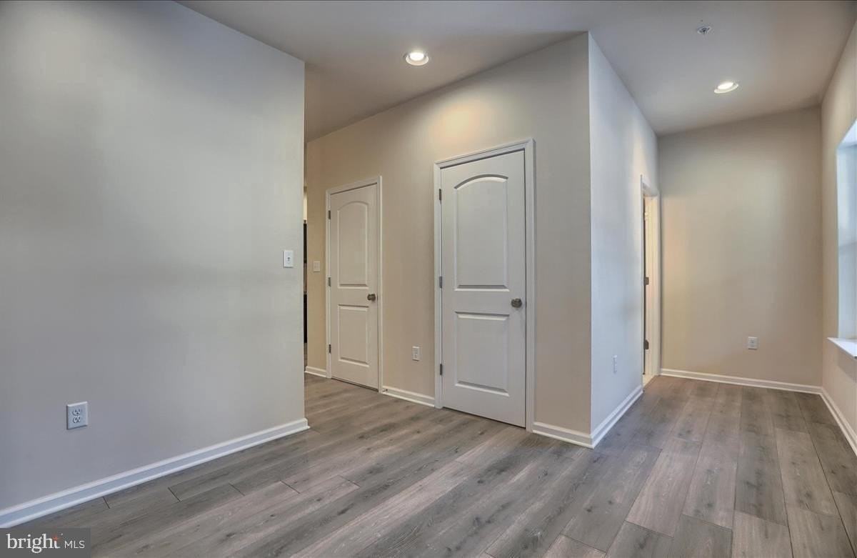 118 High Pointe Dr - Photo 2 of 11