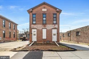 424 Chestnut St #1 - Photo 1 of 1