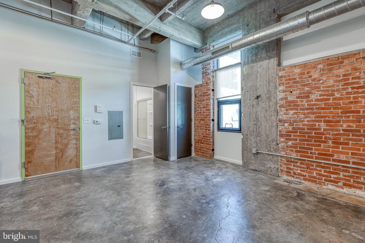 4800 Brown St #312 - Photo 6 of 23