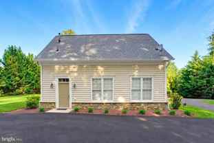 10903 Maple St - Photo 1 of 1
