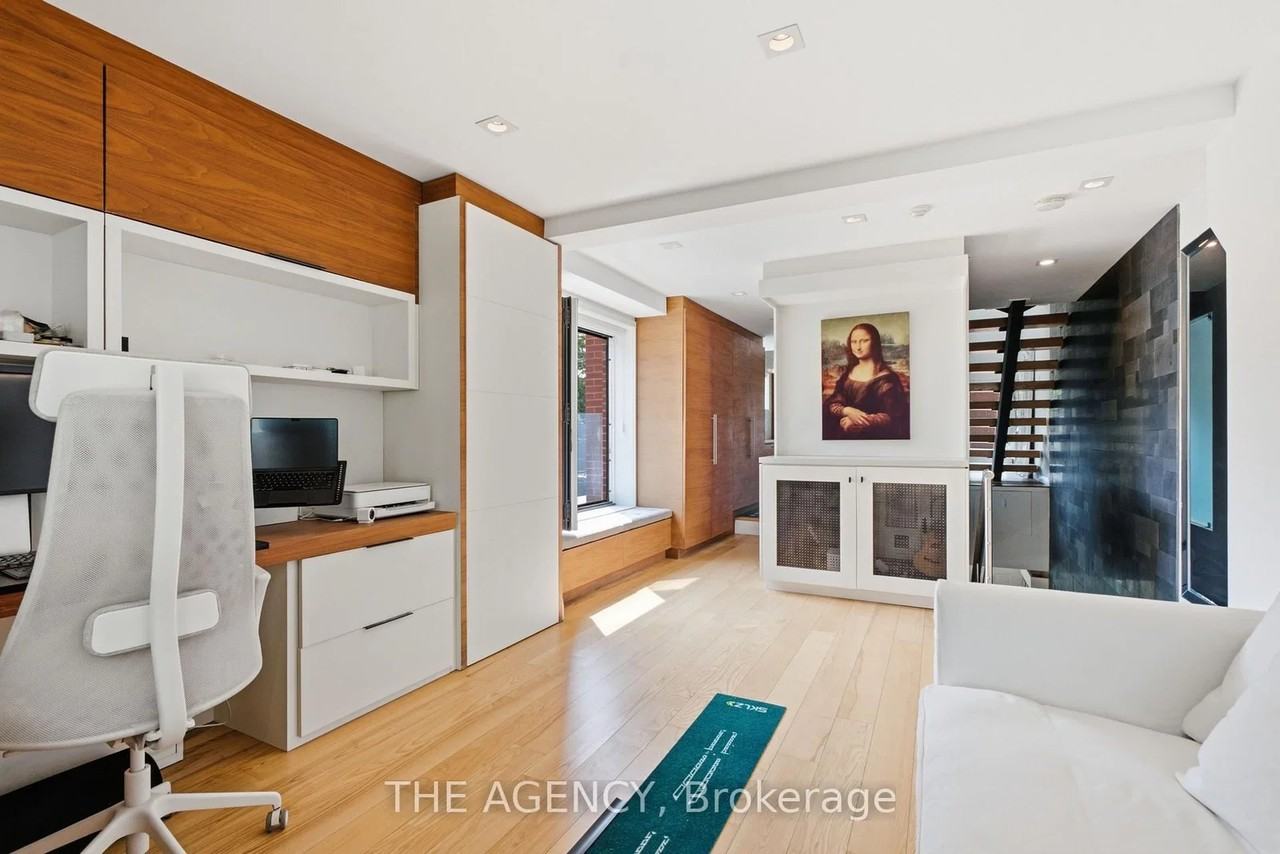 570 Wellington Street West - Photo 5 of 22