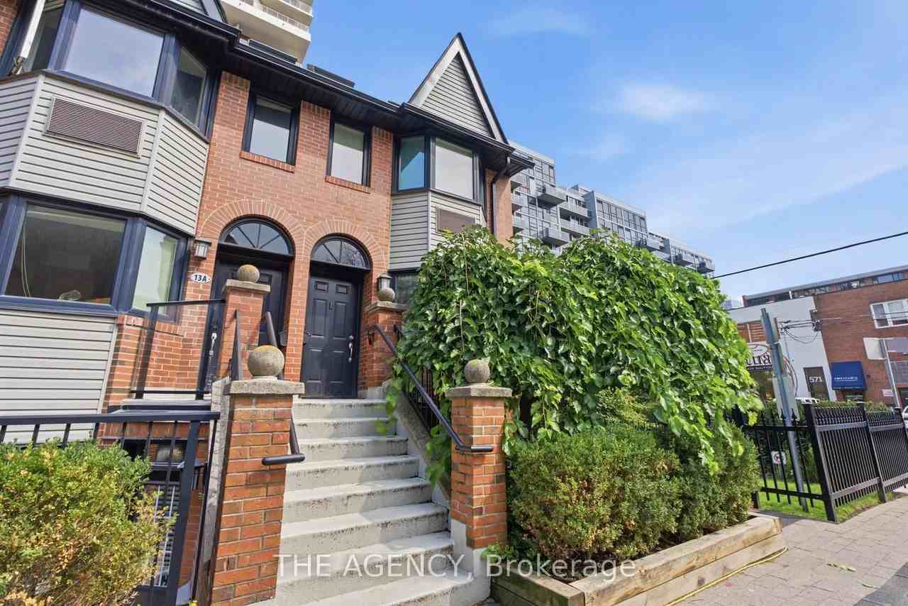 570 Wellington Street West - Photo 2 of 22