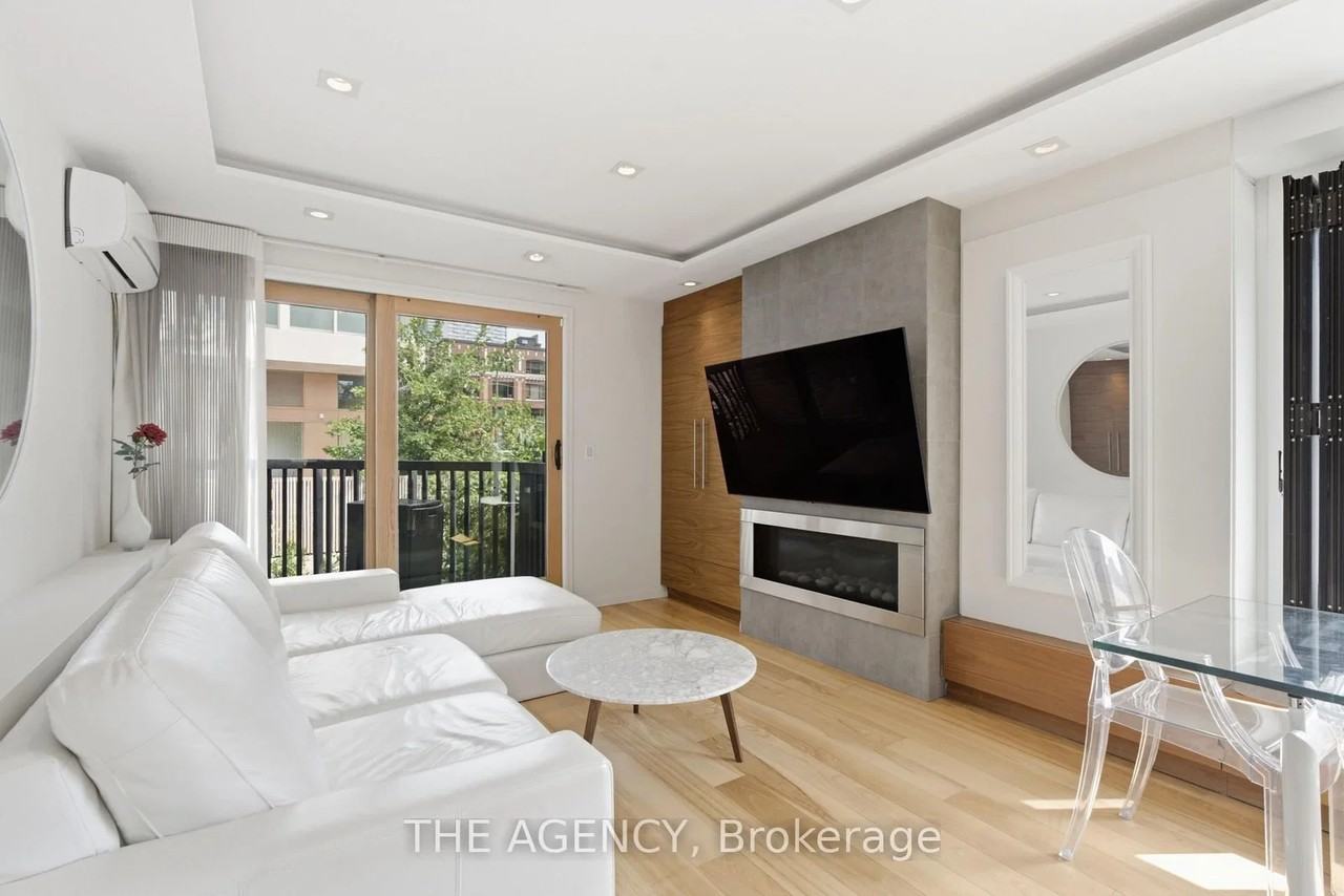 570 Wellington Street West - Photo 6 of 22