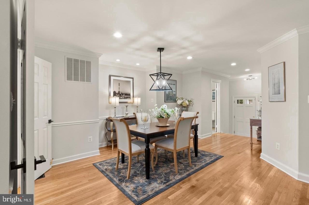 6312 Chaucer View Cir - Photo 5 of 48