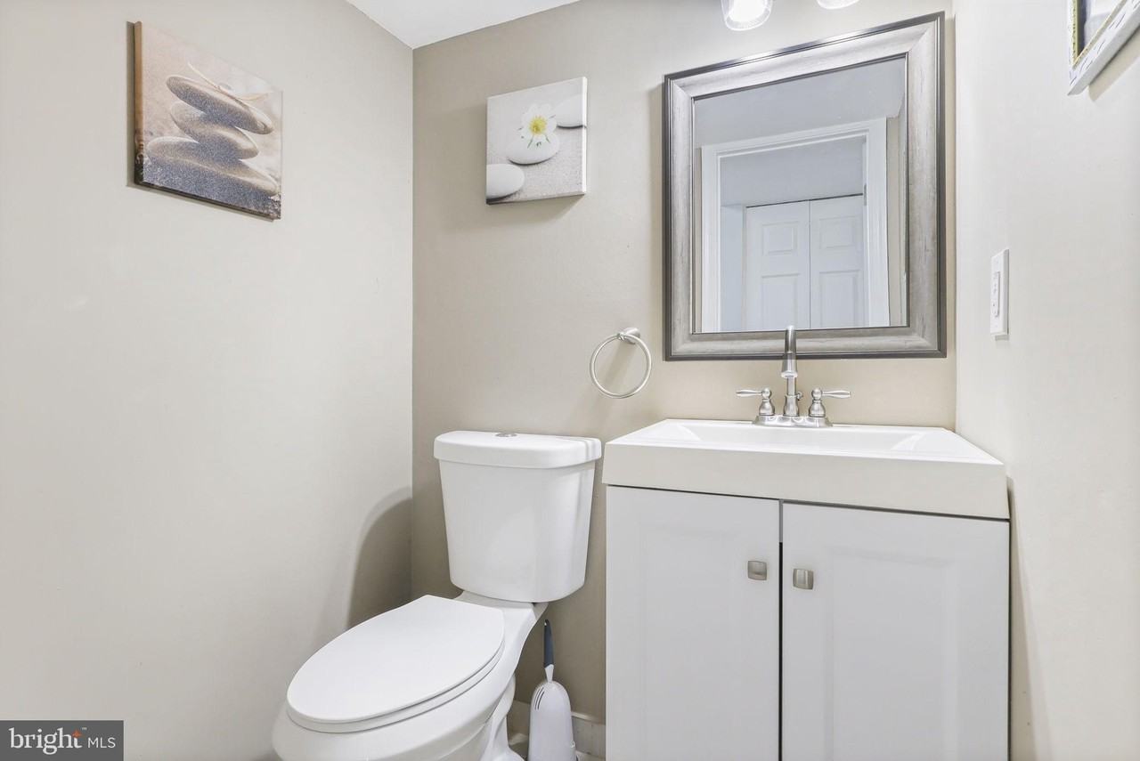 4 Mosbey Ct - Photo 7 of 24