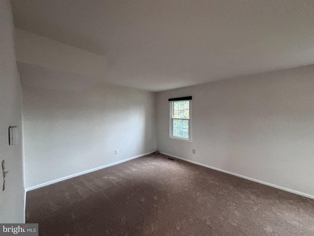 961 Holborn Ct - Photo 6 of 25